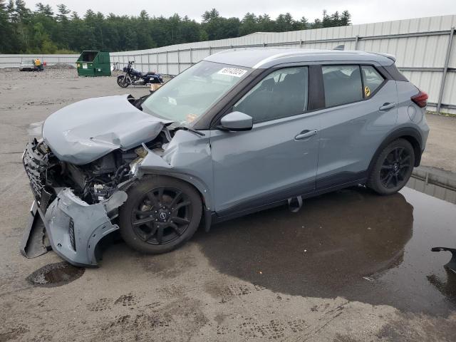  Salvage Nissan Kicks