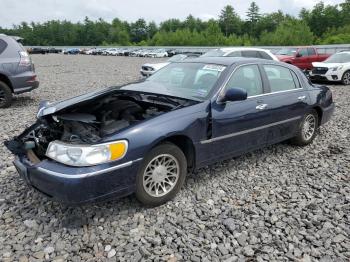  Salvage Lincoln Towncar