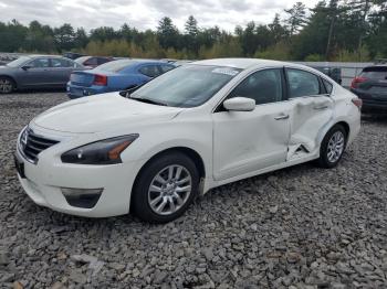  Salvage Nissan Altima