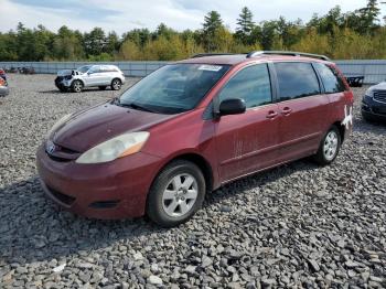  Salvage Toyota Sienna