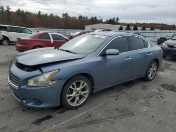  Salvage Nissan Maxima