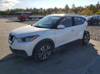  Salvage Nissan Kicks