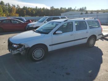  Salvage Volvo V70