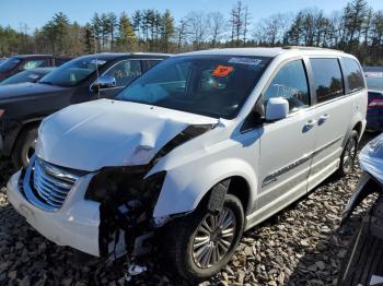  Salvage Chrysler Minivan