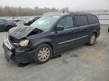  Salvage Chrysler Minivan