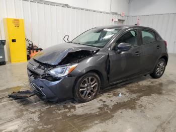  Salvage Toyota Yaris