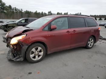  Salvage Toyota Sienna