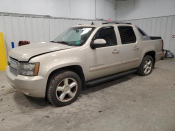  Salvage Chevrolet Avalanche