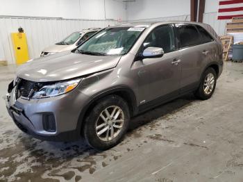  Salvage Kia Sorento