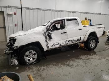  Salvage Toyota Tacoma