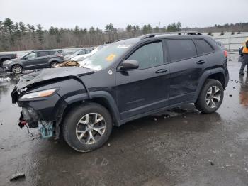  Salvage Jeep Cherokee