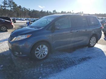  Salvage Toyota Sienna