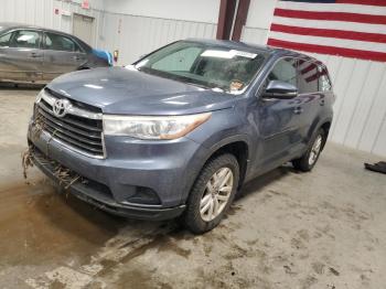  Salvage Toyota Highlander