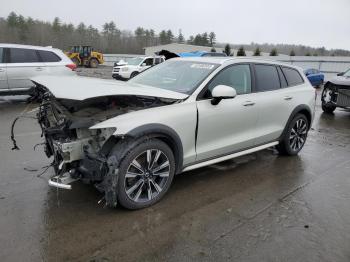 Salvage Volvo V60