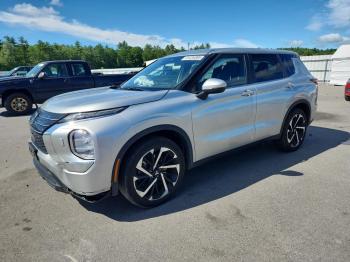  Salvage Mitsubishi Outlander