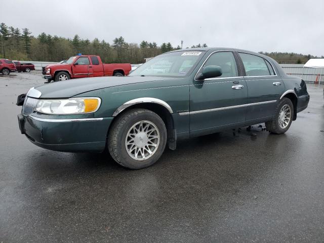  Salvage Lincoln Towncar