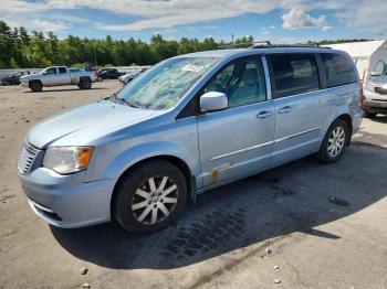  Salvage Chrysler Minivan