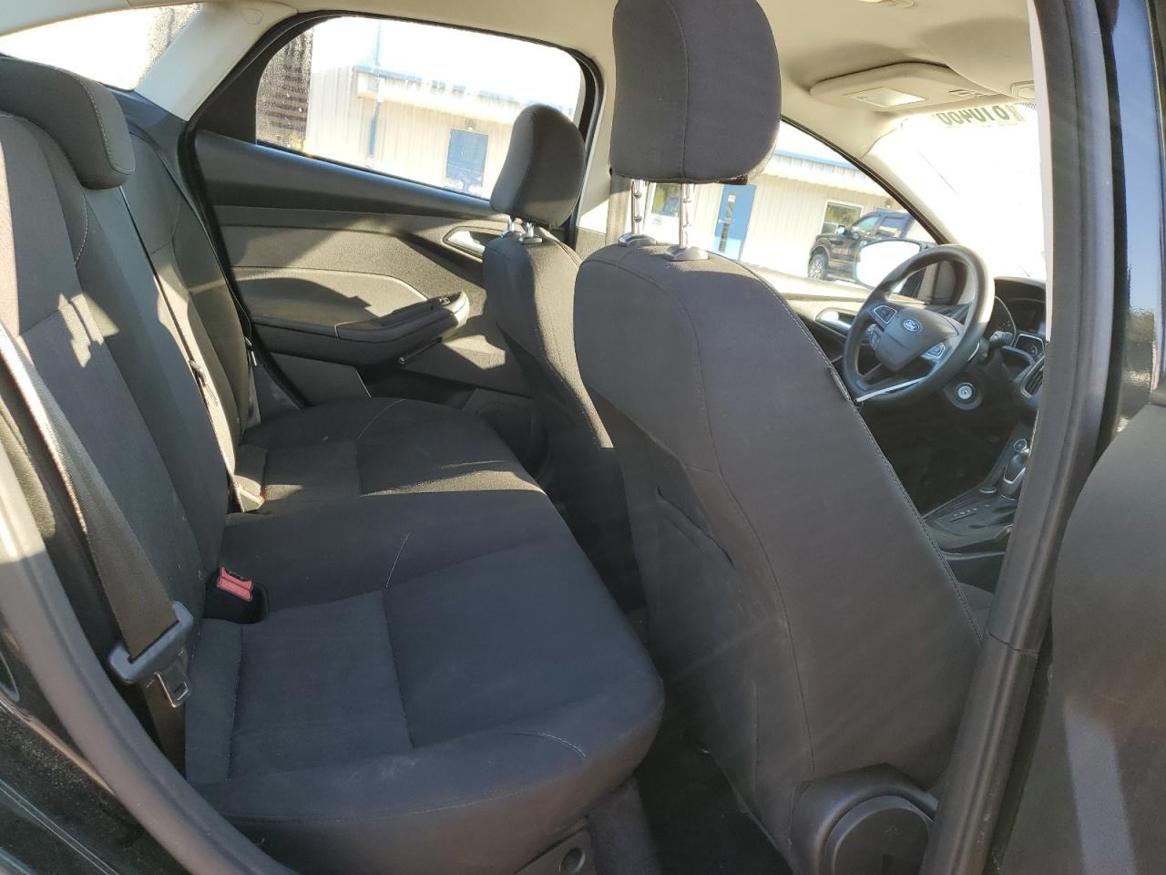 Ford Focus Se Image 8