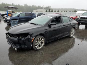  Salvage Chrysler 200