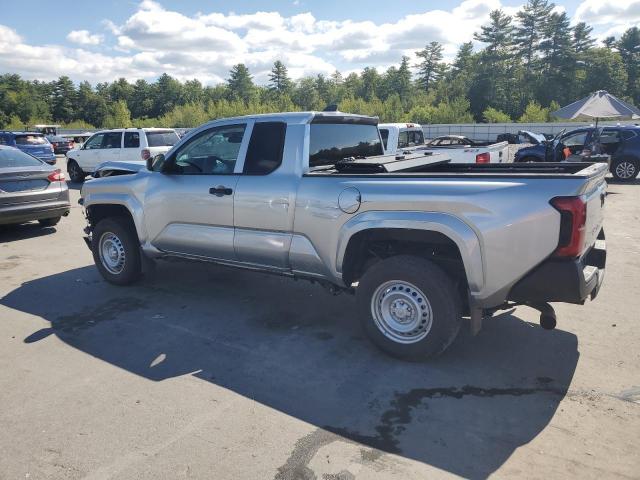 Toyota Tacoma Xtracab Image 2