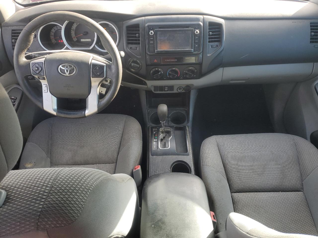 Toyota Tacoma Access Cab Image 4