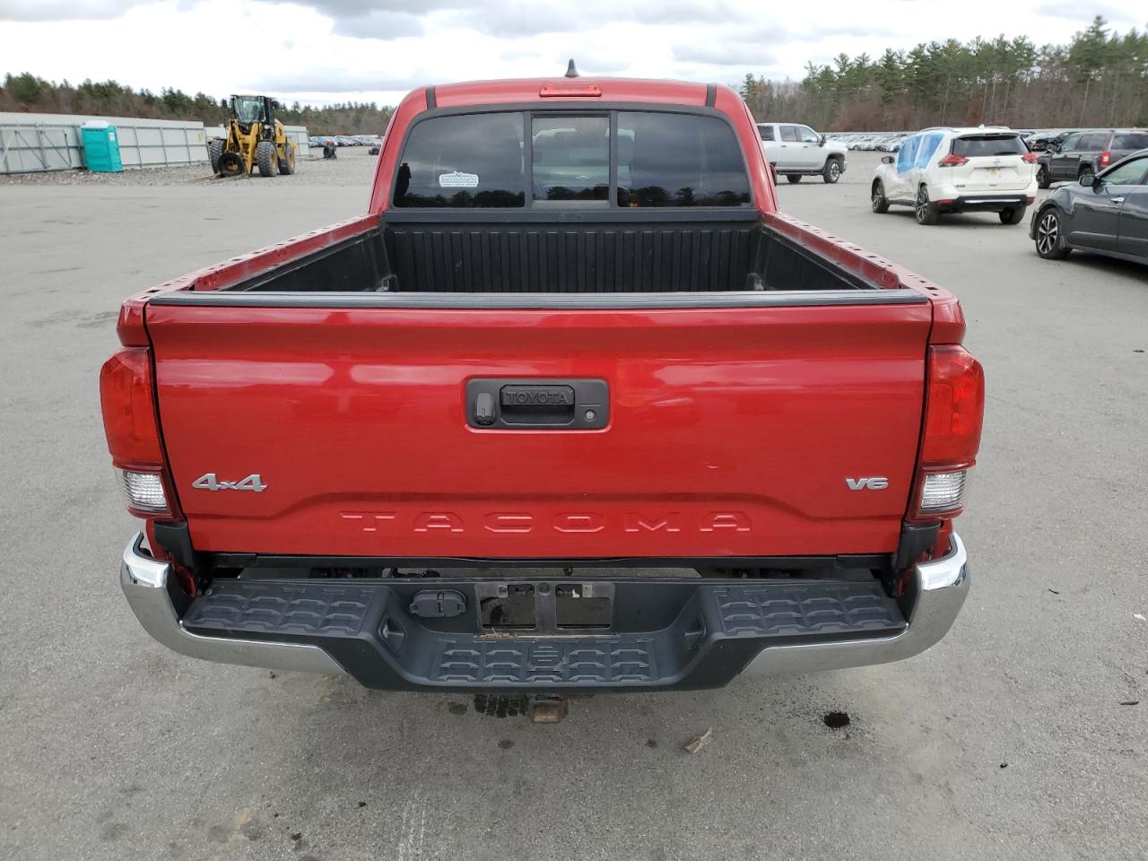 Toyota Tacoma Access Cab Image 2