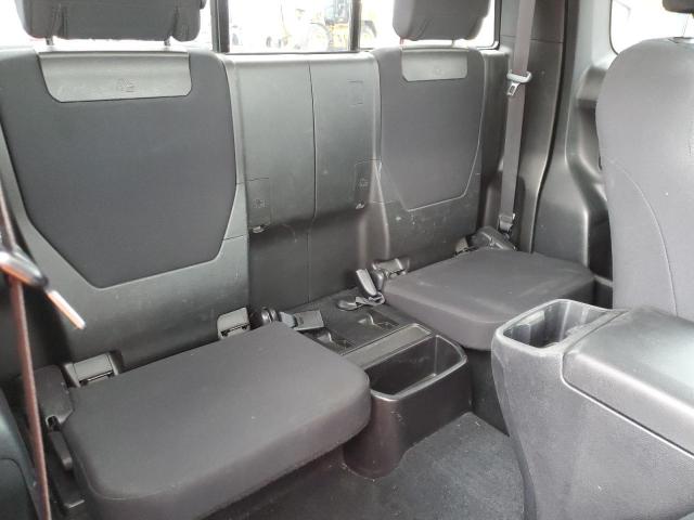 Toyota Tacoma Access Cab Image 3