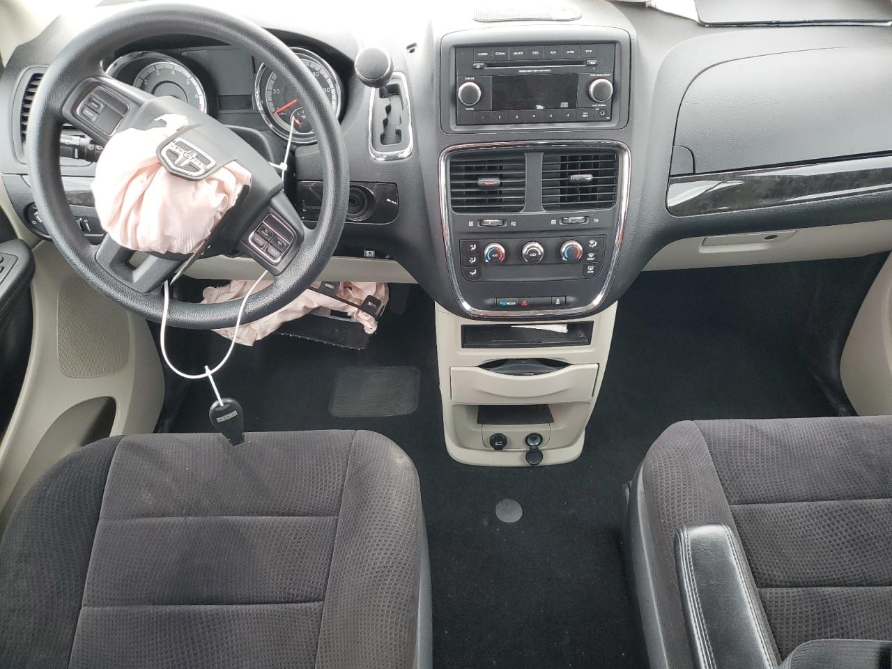 Dodge Caravan Se Image 12