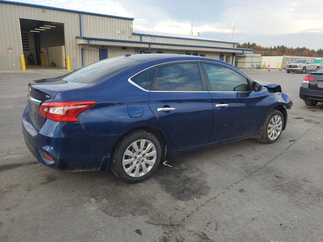 Nissan Sentra S Image 6