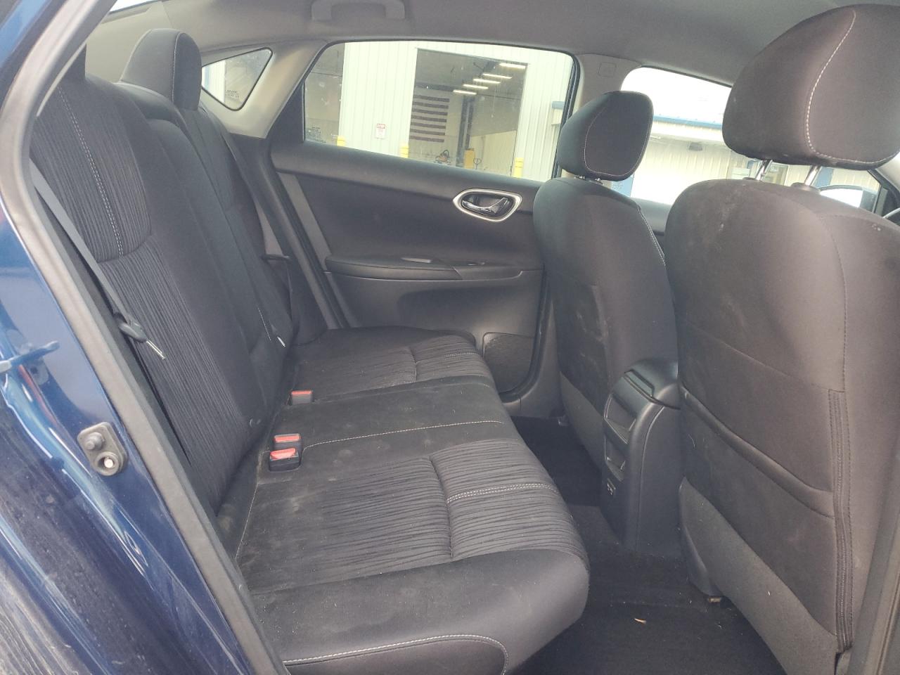 Nissan Sentra S Image 5