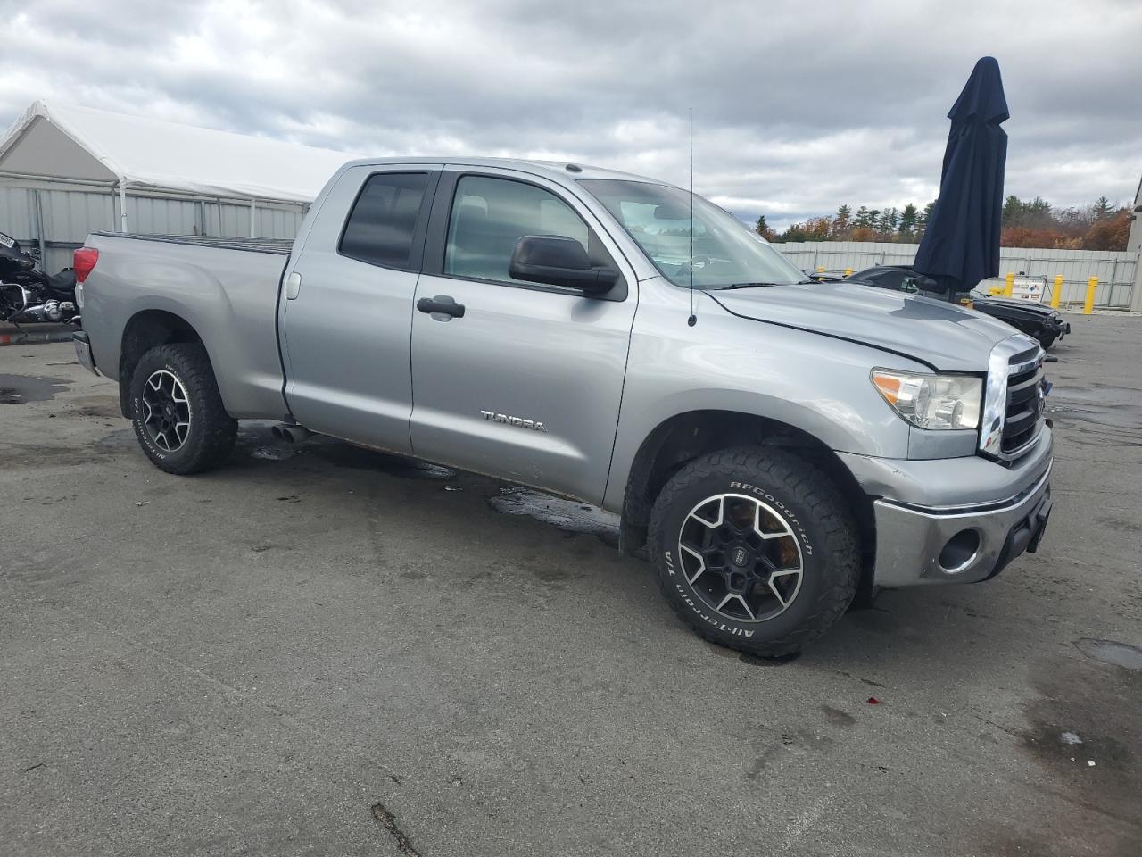 Toyota Tundra Double Cab Sr5 Image 3