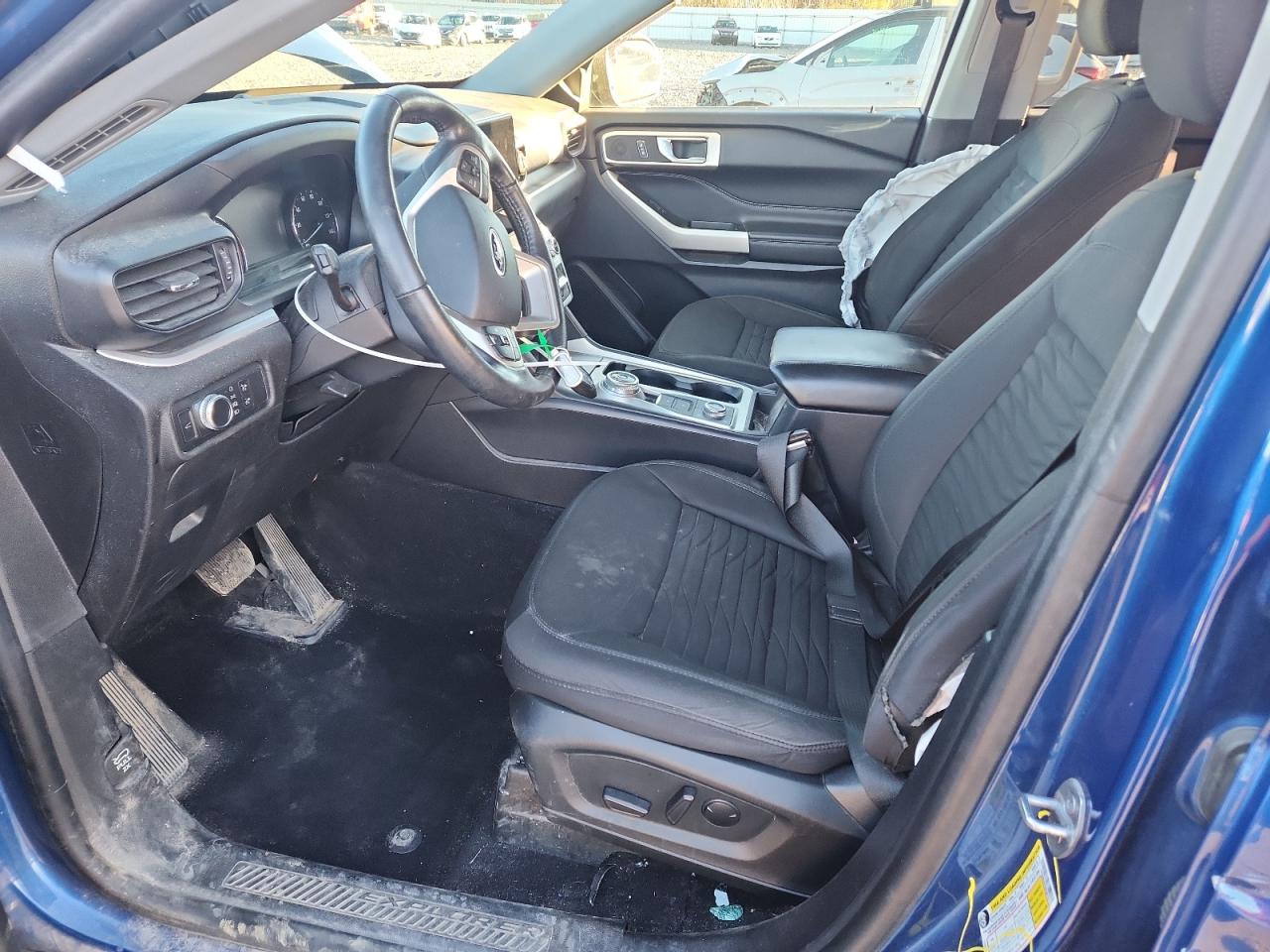 Ford Explorer Xlt Image 3