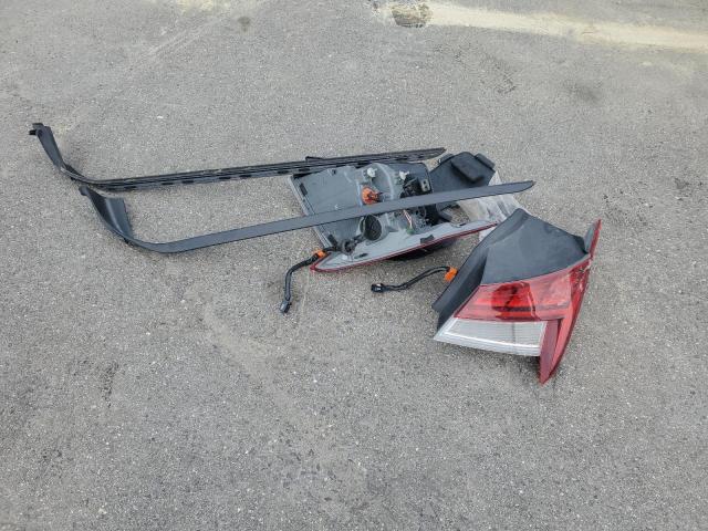 Hyundai ELANTRA N Line Image 8