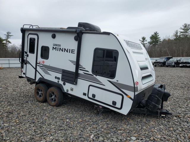  Salvage Winnebago Minnie