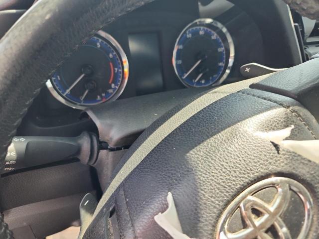 Toyota Corolla L Image 8