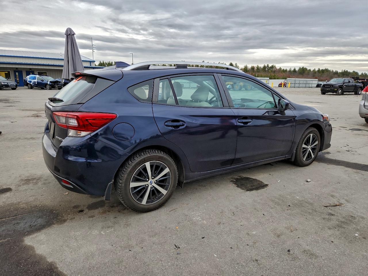 Subaru Impreza Premium Image 3