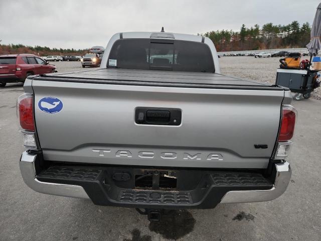 Toyota Tacoma Double Cab Image 9