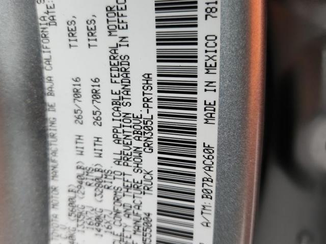 Toyota Tacoma Double Cab Image 10