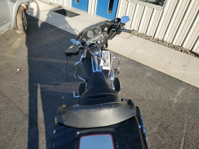 Harley-Davidson Fl Image 3