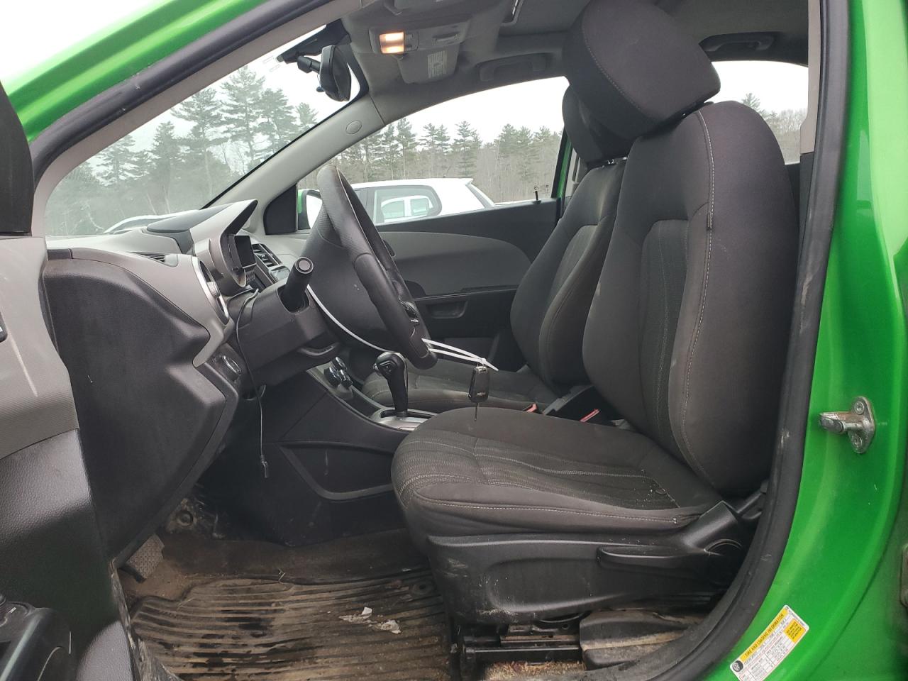 Chevrolet Sonic Lt Image 7