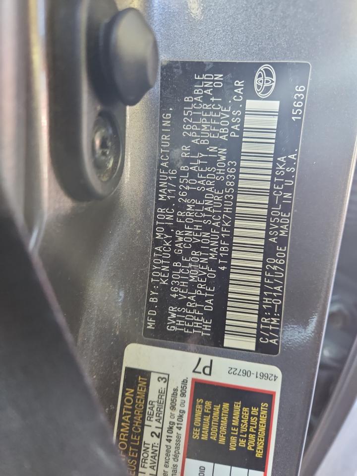 Toyota Camry Le Image 12