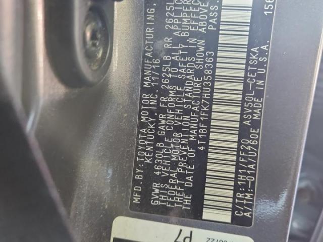 Toyota Camry Le Image 12