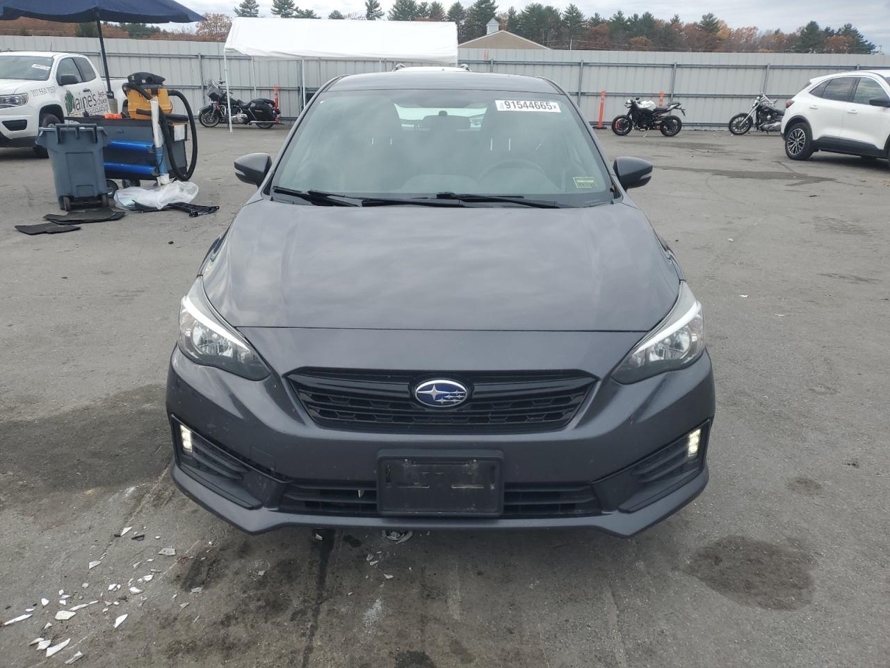 Subaru Impreza Sport Image 4