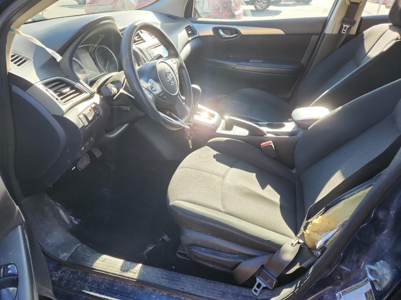 Nissan Sentra S Image 5