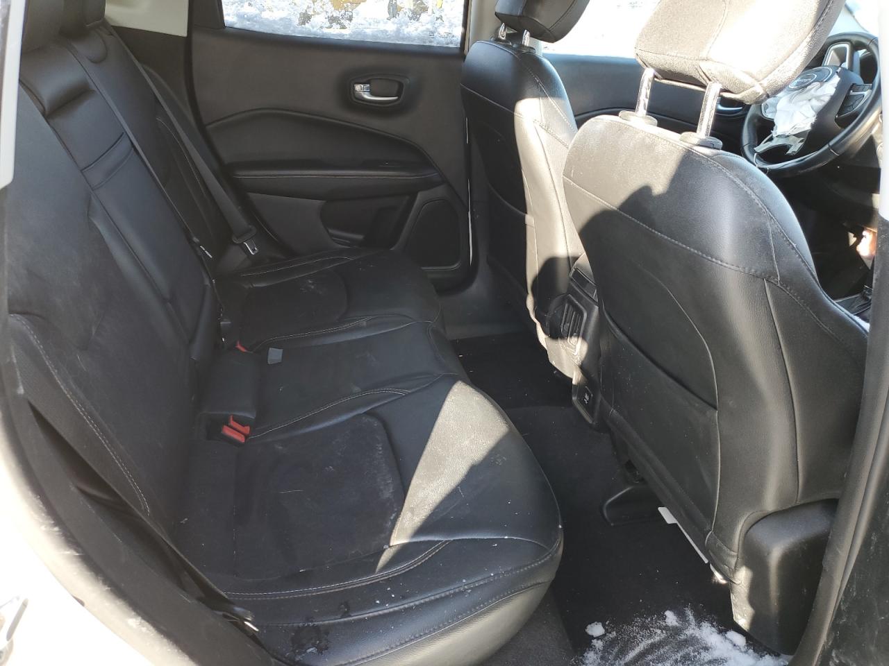 Jeep Compass Latitude Image 8