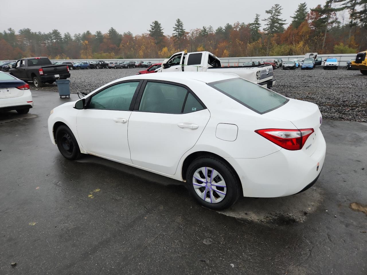 Toyota Corolla L Image 10