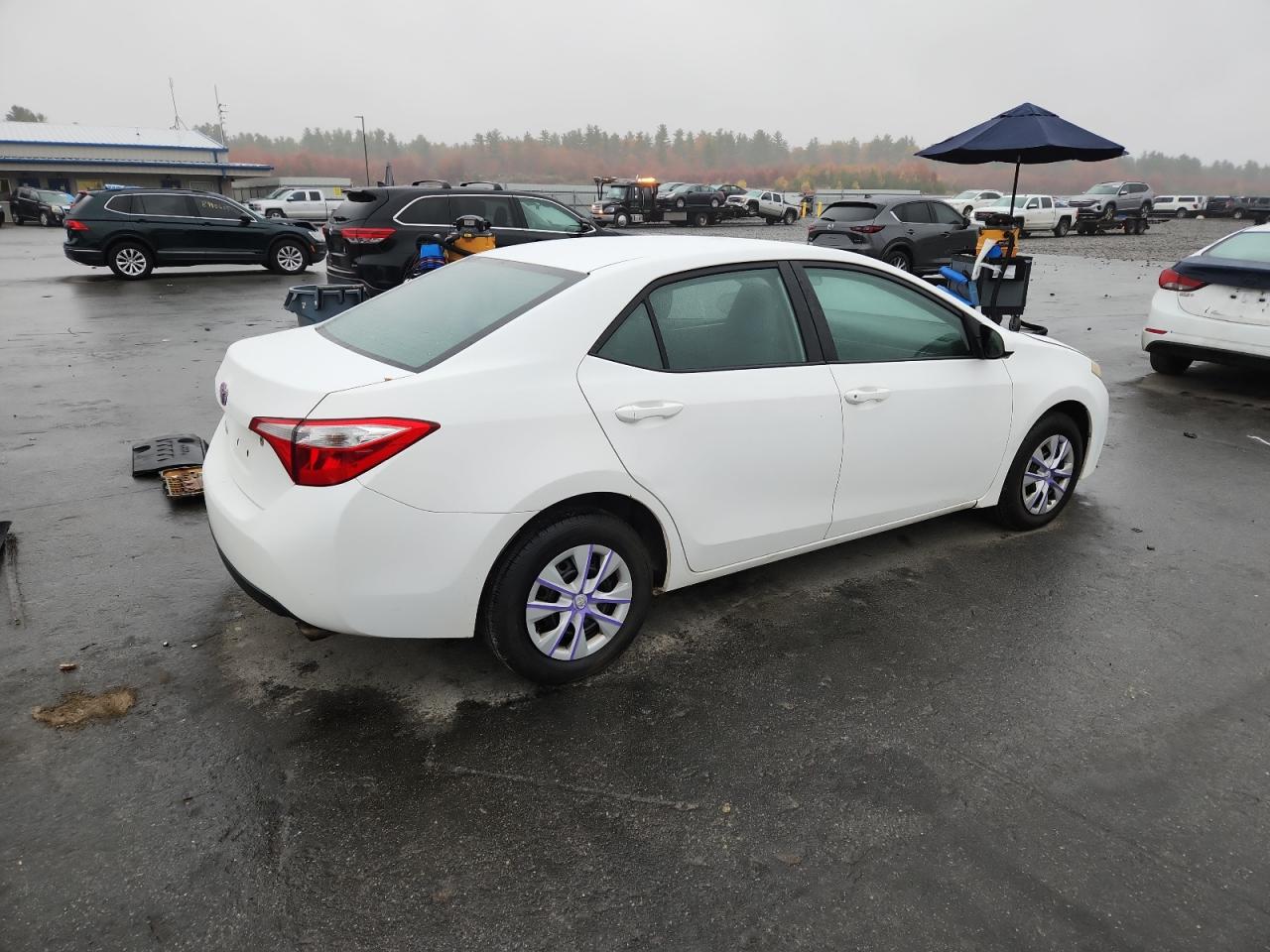 Toyota Corolla L Image 11