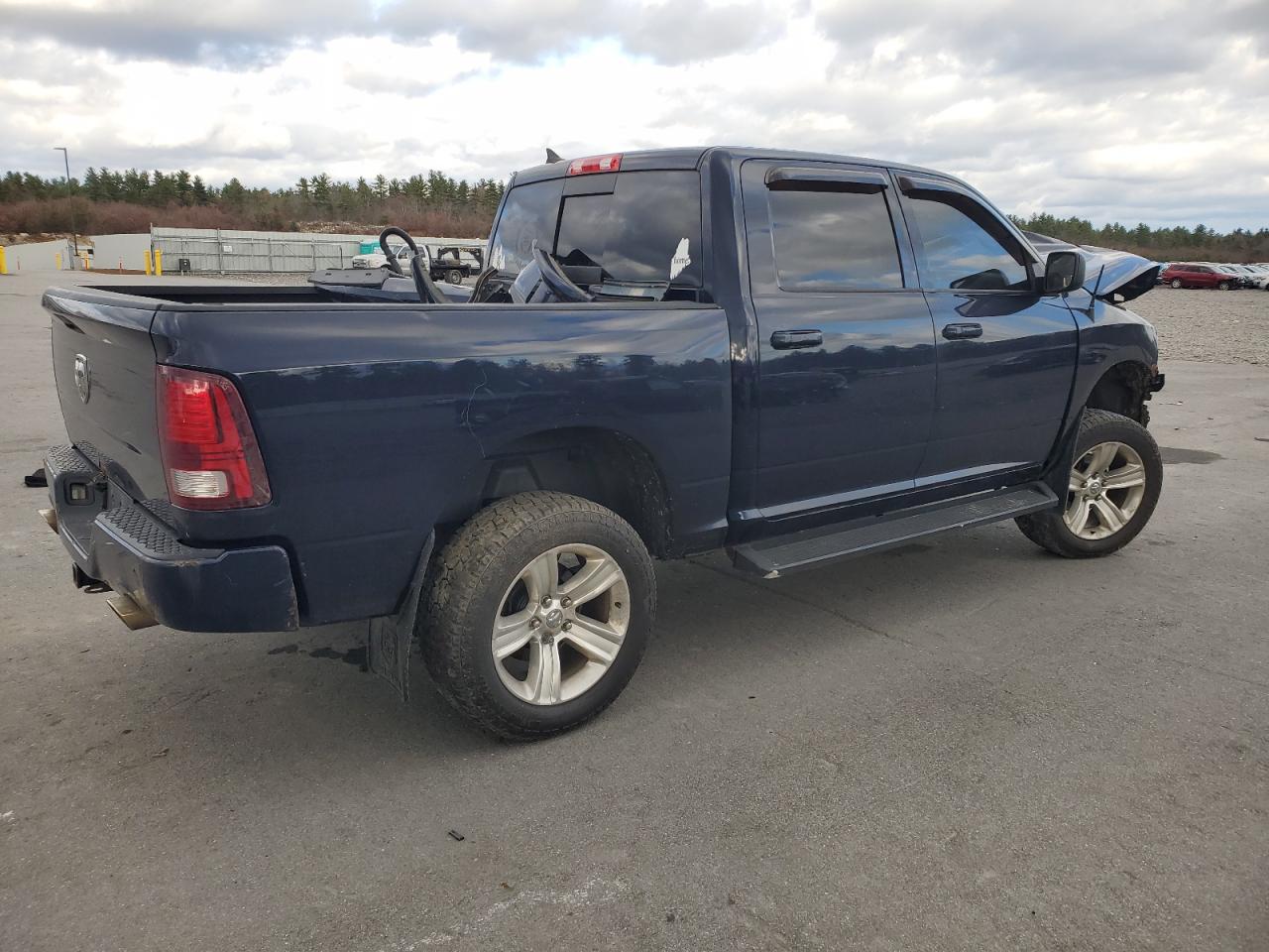 Ram 1500 Sport Image 2