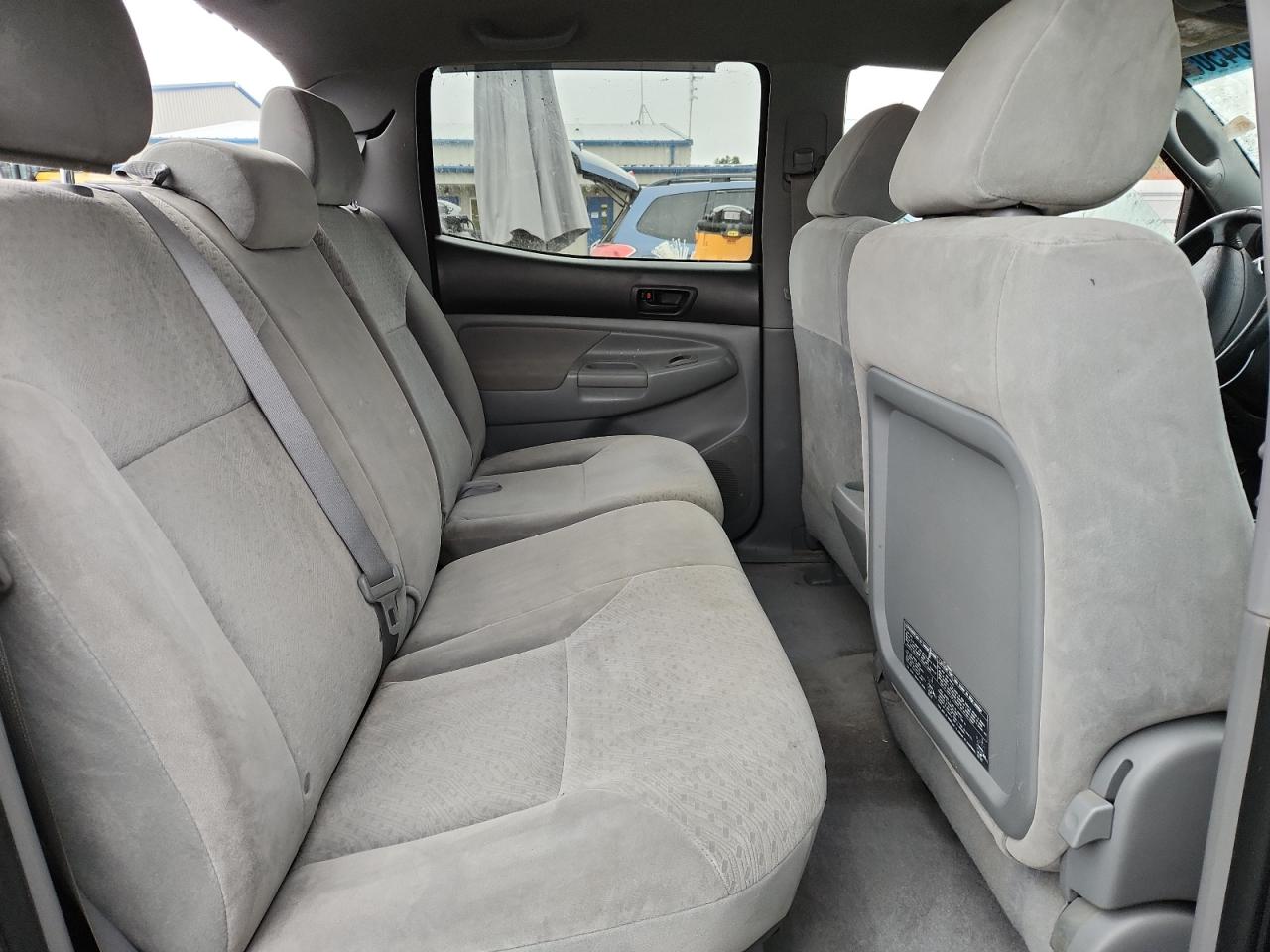 Toyota Tacoma Double Cab Image 12