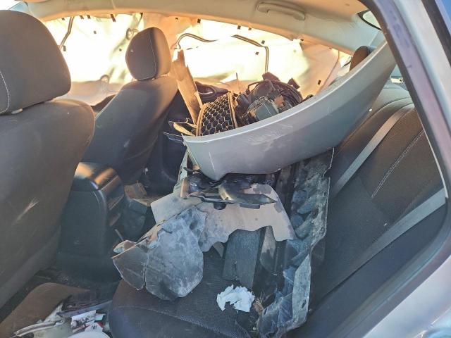 Nissan Sentra S Image 2